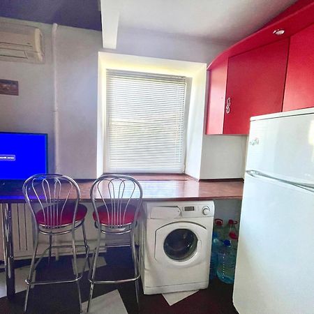 Center Soborna Apartman Mikolajiv Kültér fotó